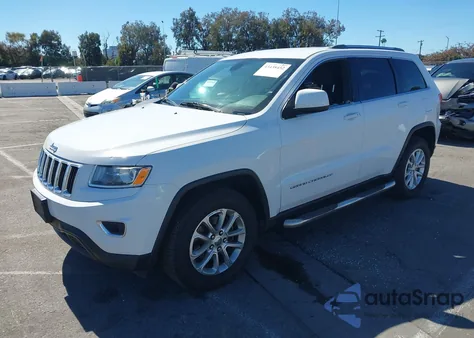 2015 Jeep Grand Cherokee Laredo z USA, uszkodzony, nr VIN 1C4RJFAG7FC122784